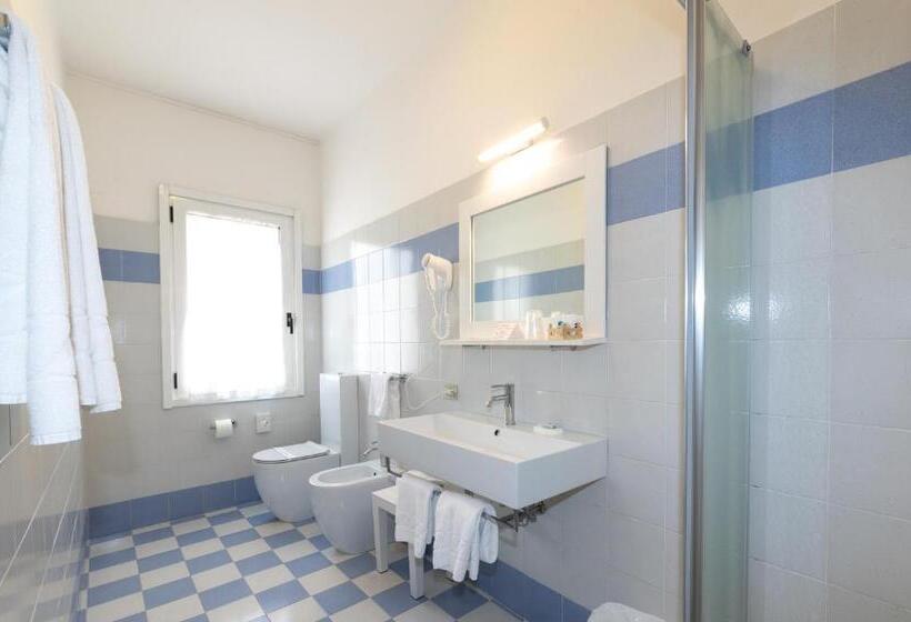 Family Suite, Regina Urban Beach