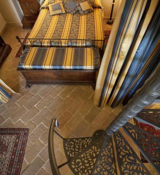اتاق سوپریور خانوادگی, Residenza D Epoca San Crispino