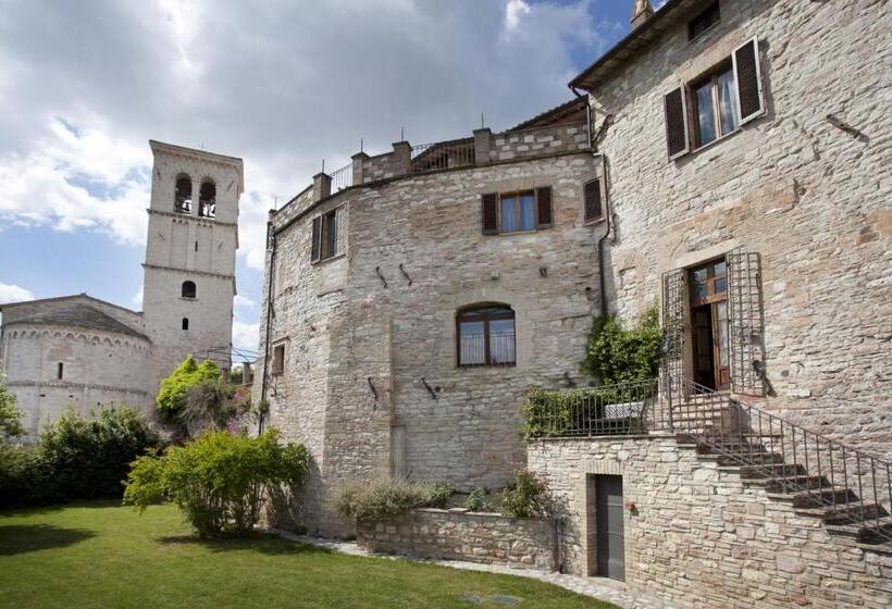 اتاق سوپریور خانوادگی, Residenza D Epoca San Crispino