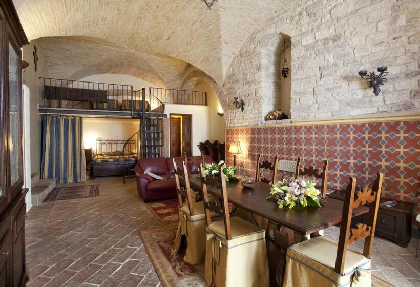 اتاق سوپریور خانوادگی, Residenza D Epoca San Crispino