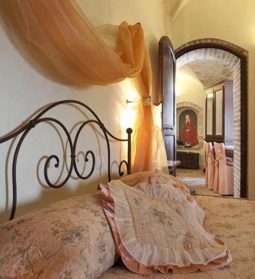 سوییت لوکس, Residenza D Epoca San Crispino