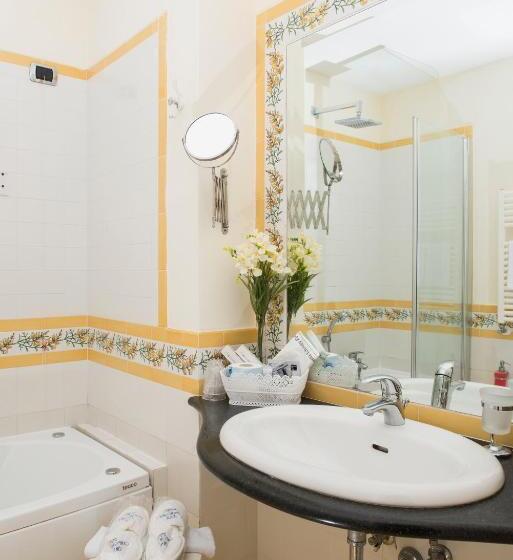 اتاق لوکس, Villa Annalara Charme And Relax
