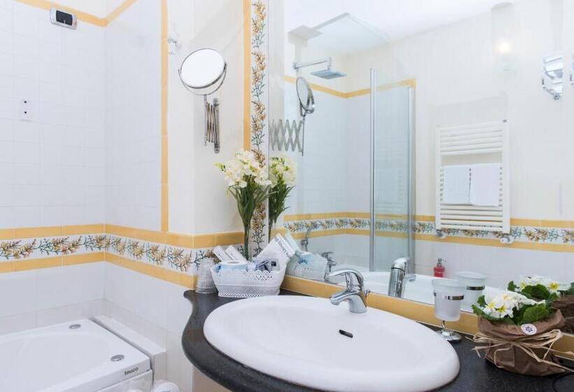 اتاق لوکس, Villa Annalara Charme And Relax