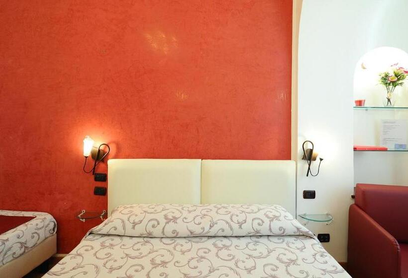 اتاق لوکس سه تخته, Villa Annalara Charme And Relax
