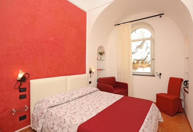 اتاق لوکس سه تخته, Villa Annalara Charme And Relax