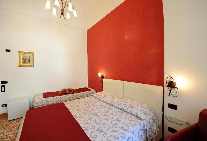 اتاق لوکس سه تخته, Villa Annalara Charme And Relax