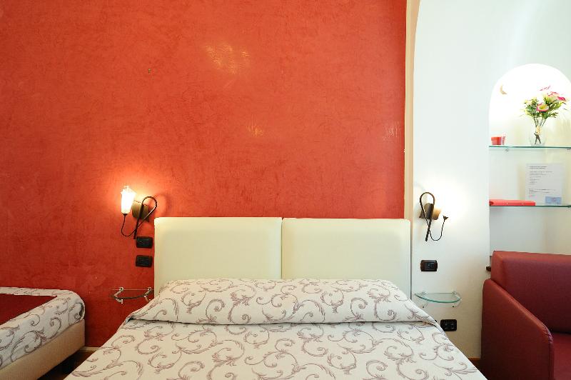 اتاق لوکس چهار تخته, Villa Annalara Charme And Relax
