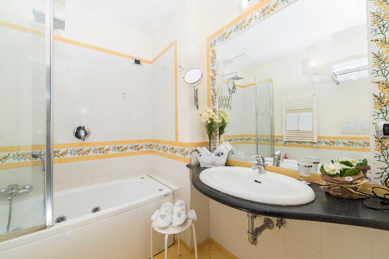 اتاق لوکس, Villa Annalara Charme And Relax