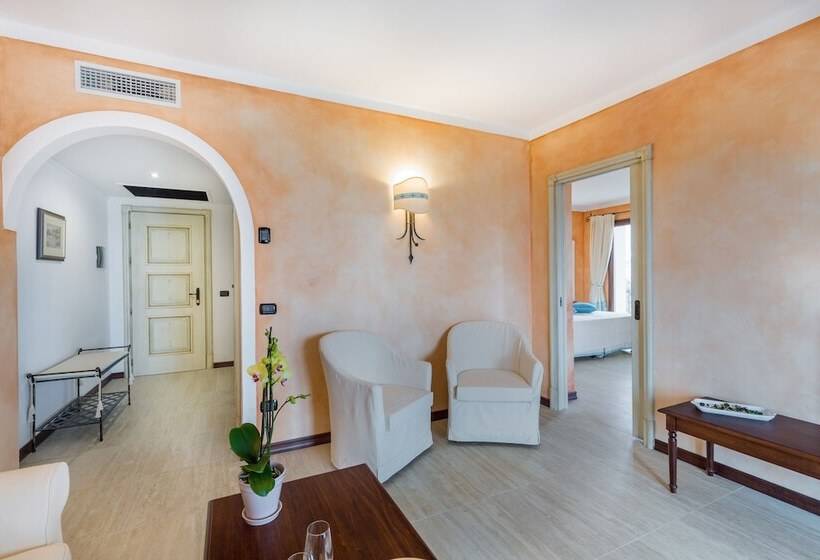 سوئیت پرزیدنت, La Vecchia Fonte Boutique