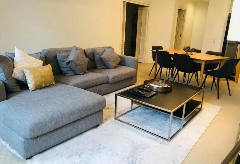 Apartamento 2 Dormitórios, Macarthur Chambers