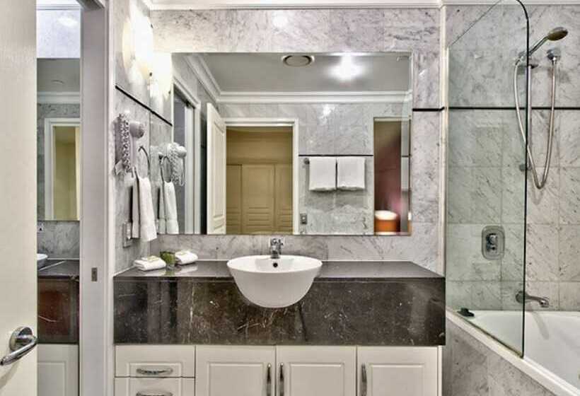 Apartamento 2 Dormitórios, Macarthur Chambers