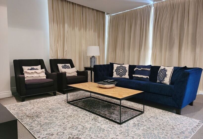 Apartamento 2 Dormitórios, Macarthur Chambers