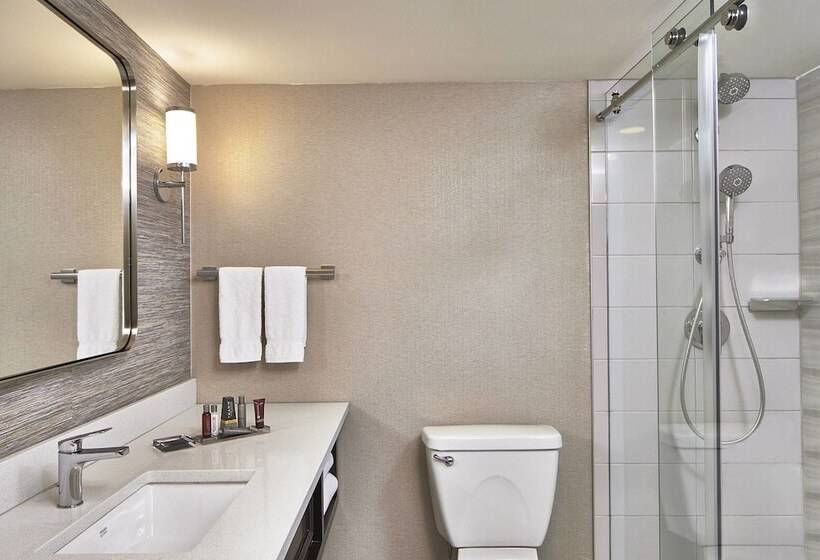 סוויטה, Minneapolis Marriott West