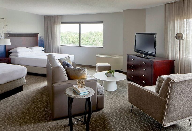 סוויטה, Minneapolis Marriott West