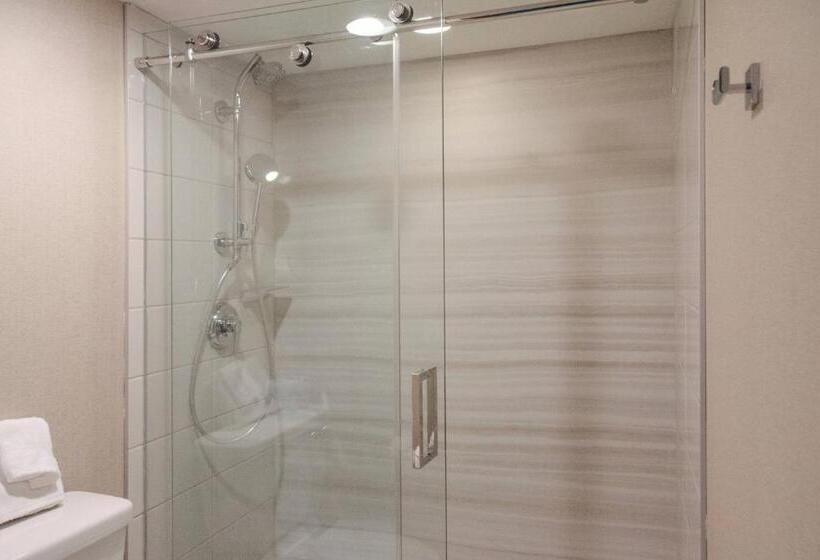 חדר סטנדרט עם מיטת קינג, Minneapolis Marriott West