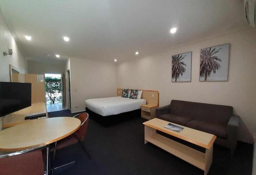 스탠다드 룸 킹사이즈 침대, Red Bridge Motor Inn