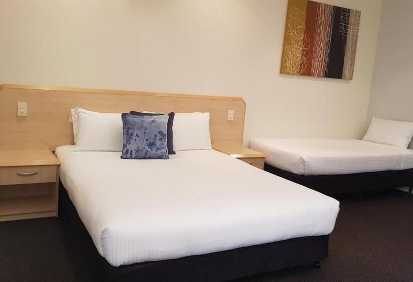 디럭스 패밀리 룸, Red Bridge Motor Inn