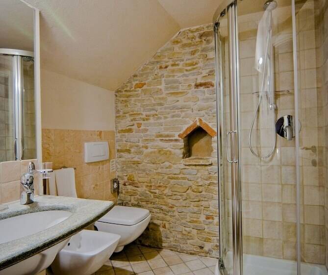 Полулюкс, Relais Montemarino