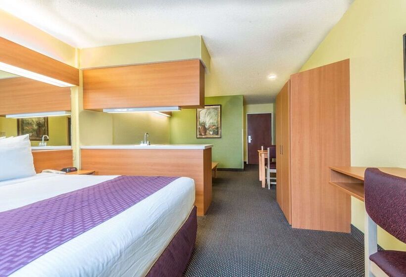Люкс, Microtel Inn & Suites By Wyndham Auburn