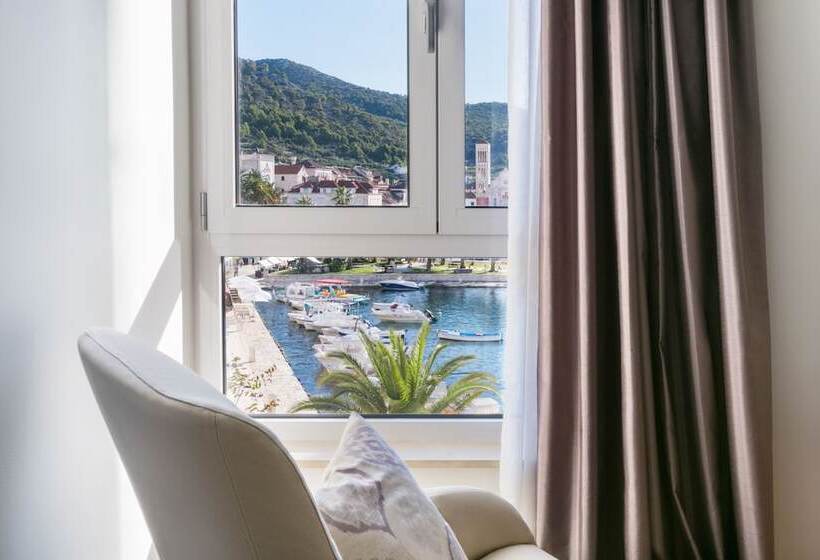 سوییت, Adriana Hvar Spa