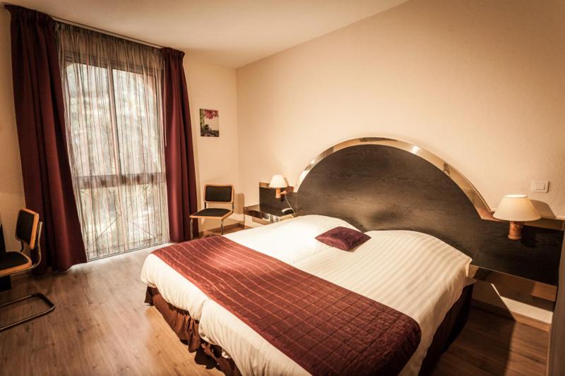 Номер Стандарт, Le Clos De L Aube Rouge  Montpellier / Castelnau Le Lez