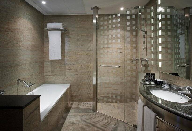 غرفة عائلية, Meliá Valencia
