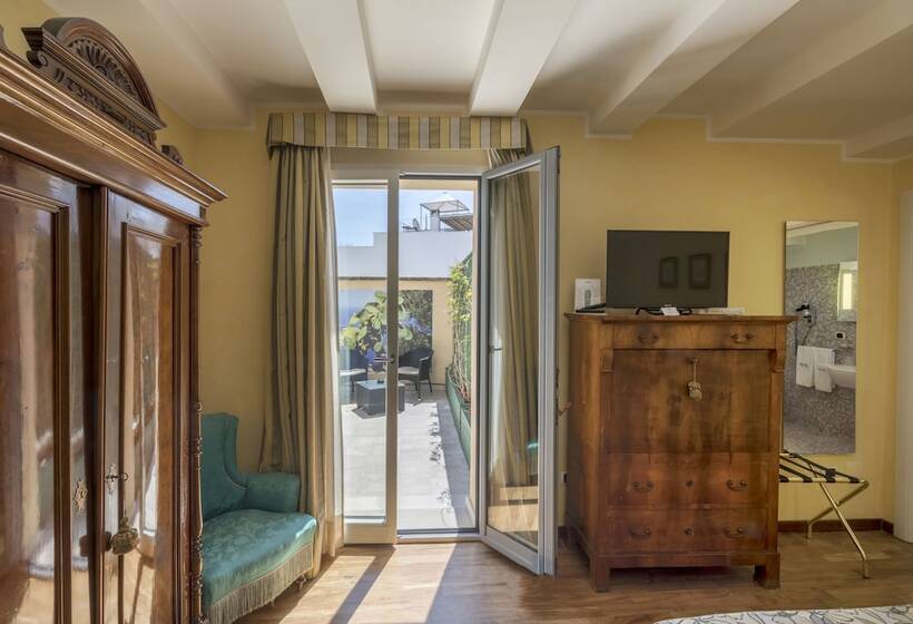 Classic-huone, Palazzo Papaleo