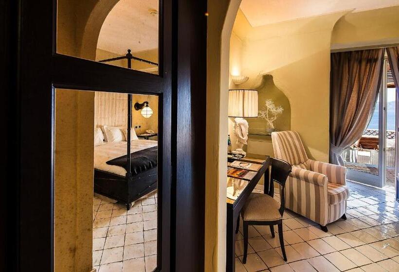 اتاق لوکس, Therasia Resort Sea And Spa   The Leading Hotels Of The World