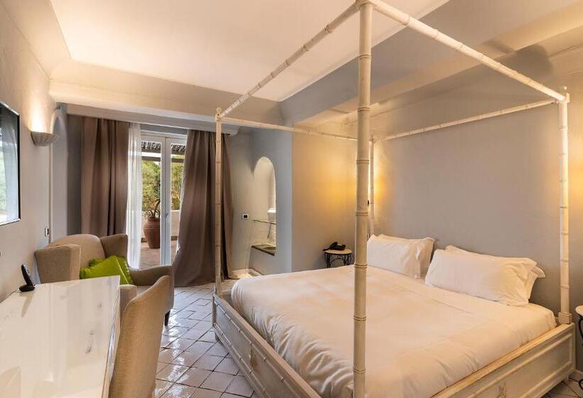 سوییت با چشم‌انداز دریا, Therasia Resort Sea And Spa   The Leading Hotels Of The World