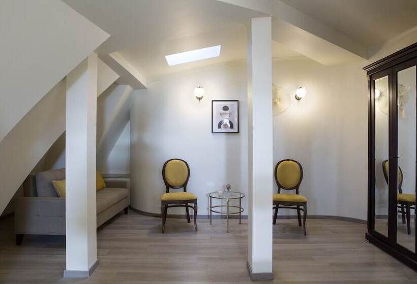 اتاق اجرایی, Venezia By Zeus International