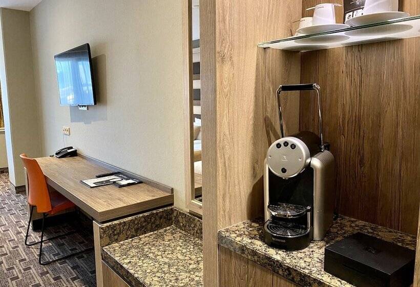 اتاق استاندارد چهار تخته, Xo Hotels Blue Tower