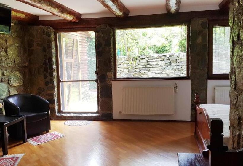 Номер Стандарт Трехместный, Casa Bunicului