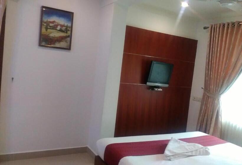 Президентский Люкс, Kallelys Park Inn, Chalakudy ,thrissur