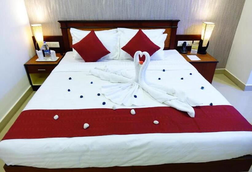 Suíte Executivo, Kallelys Park Inn, Chalakudy ,thrissur