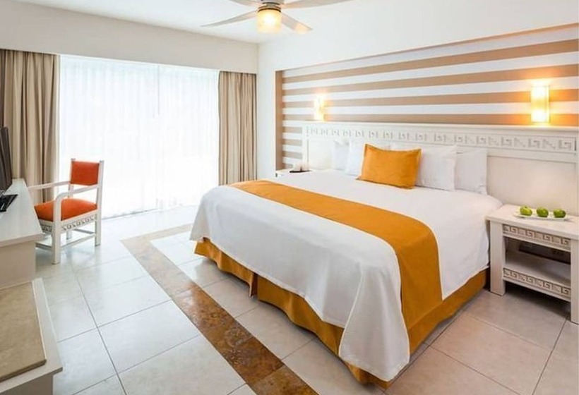 اتاق لوکس با چشم‌انداز دریا, Bluebay Grand Esmeralda - All Inclusive