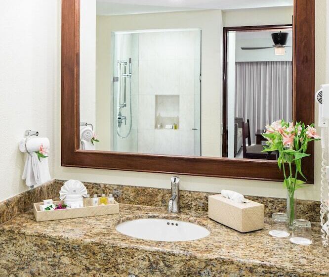 اتاق لوکس با چشم‌انداز دریا, Bluebay Grand Esmeralda - All Inclusive