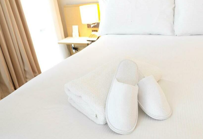 Люкс Кровать Кинг, Doubletree By Hilton  Manchester  Piccadilly
