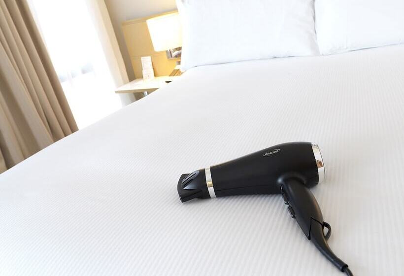 Номер Deluxe, Doubletree By Hilton  Manchester  Piccadilly