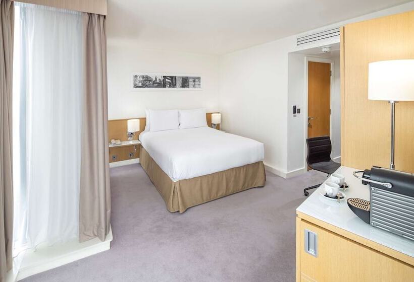 Номер Superior, Doubletree By Hilton  Manchester  Piccadilly