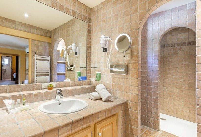 Полулюкс, La Bastide Du Calalou; Bw Signature Collection