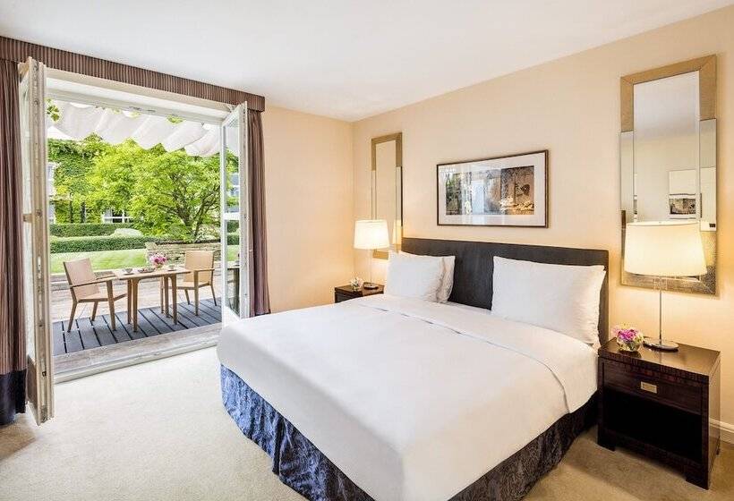 اتاق لوکس با تراس, Mandarin Oriental Prague