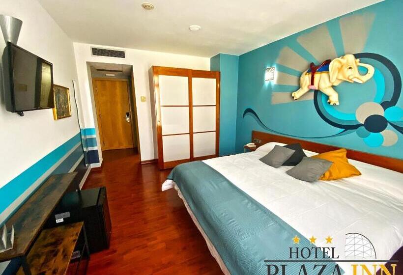 חדר סטנדרט, Plaza Inn