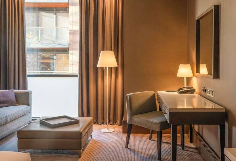 اتاق استاندارد, Radisson Blu Royal Hotel Dublin