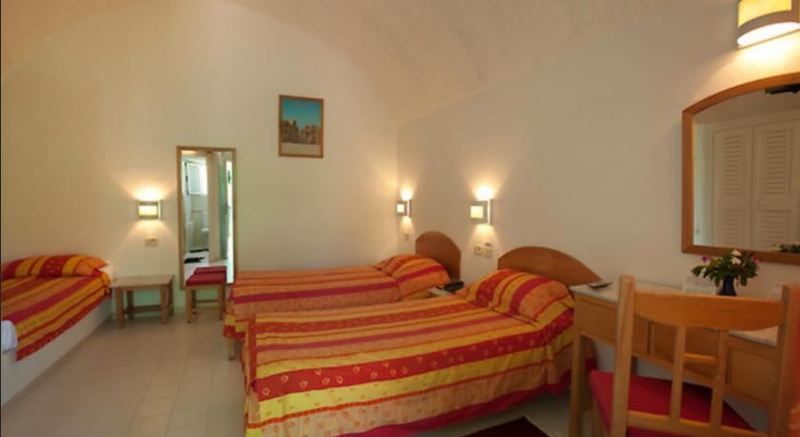 اتاق استاندارد سه نفره, Samira Club   Caters To Couples