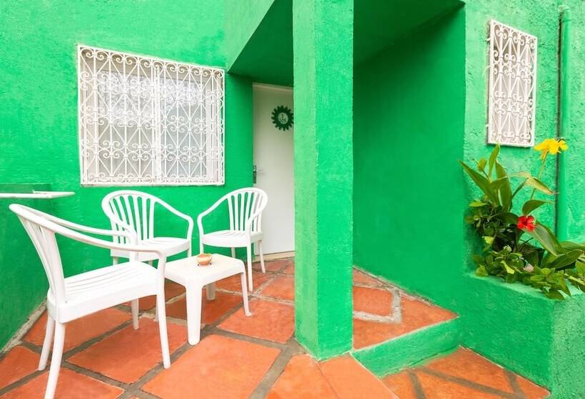اتاق استاندارد سه نفره, Samira Club   Caters To Couples