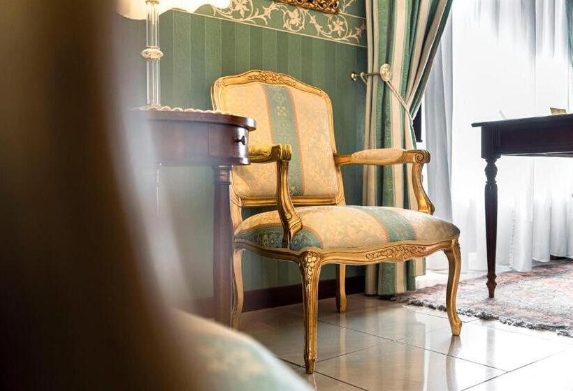 اتاق لوکس, Villa Romeo