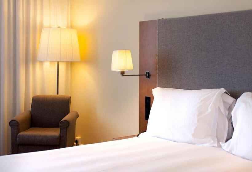 Полулюкс с Видом, Radisson Blu Waterfront Hotel, Jersey