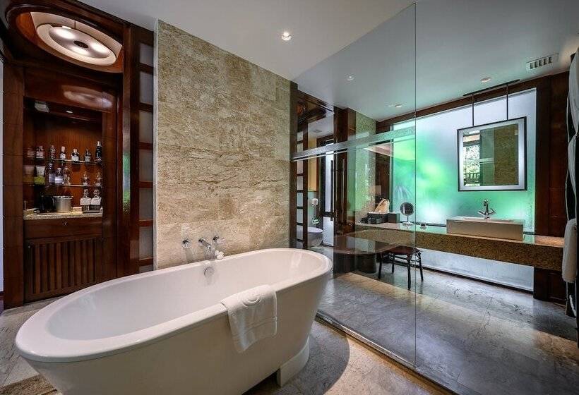 اتاق لوکس با چشم‌انداز باغ, Centara Grand Beach Resort & Villas Krabi