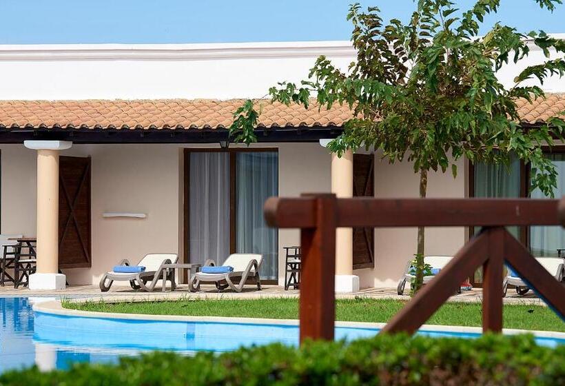 بانگلوی استاندارد, Aldemar Olympian Village