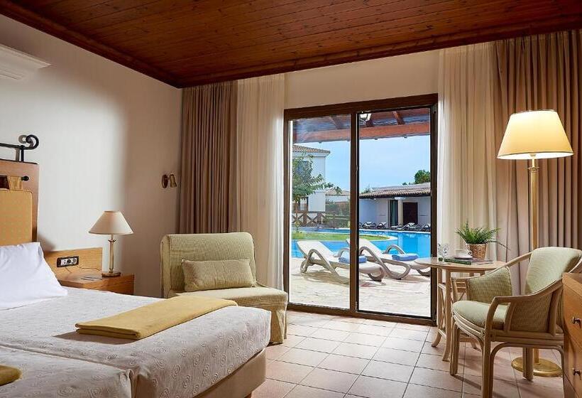 בקתה סטנדרטית, Aldemar Olympian Village